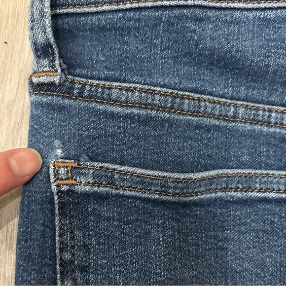 Madewell High Rise 10” skinny blue jeans size 26P - Picture 7 of 8
